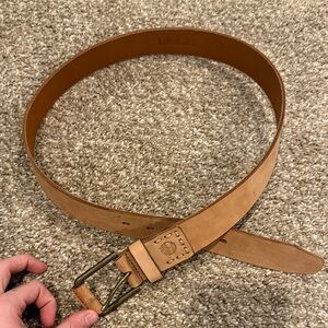 Timberland Men's Light Brown Leather Belt with Brass Buckle